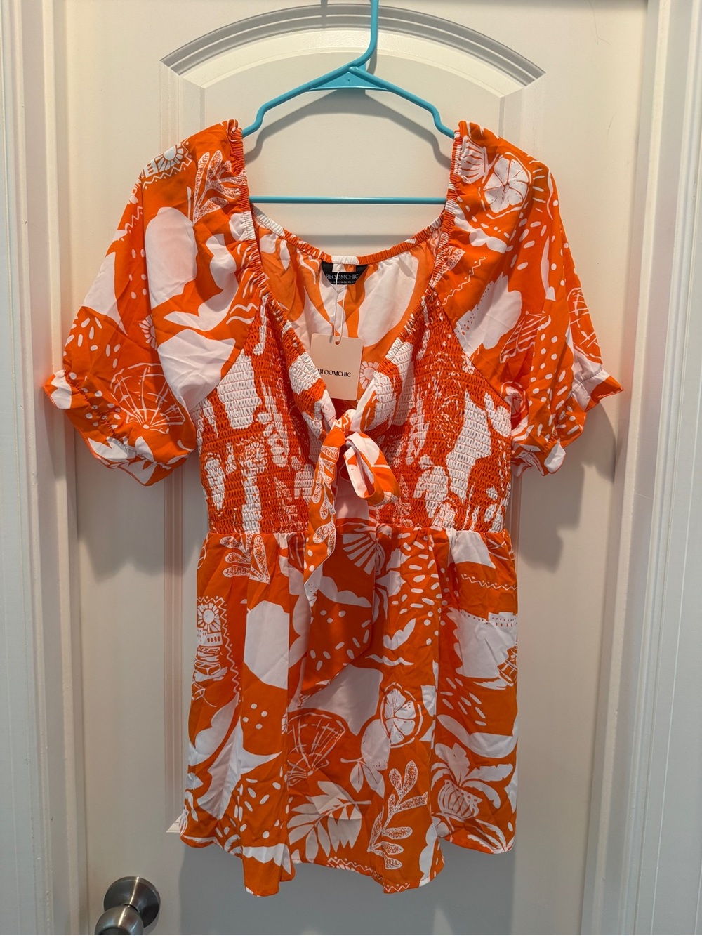 BloomChic Orange and White Floral Tie-Front Smocked Tunic